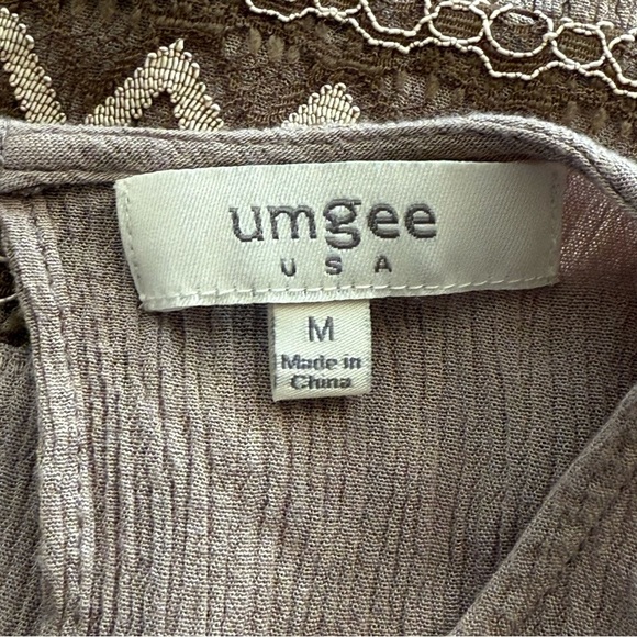 UMGEE Crochet Trim Boho Tan Sleeveless Tunic Top Medium Gauzy Neutral Minimalist - Picture 6 of 9